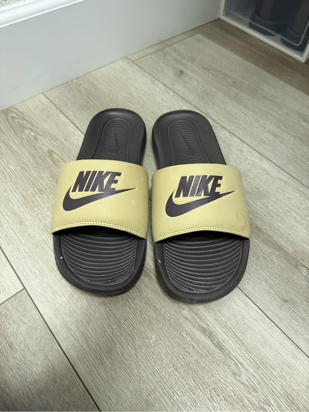 Nike Brown Footbed with Beige Strap Slides